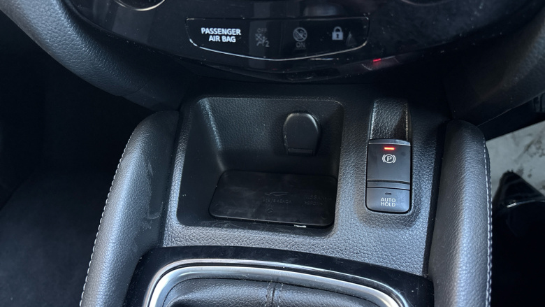 Nissan Qashqai 1.3 DiG-T Acenta Premium 5dr Petrol Hatchback